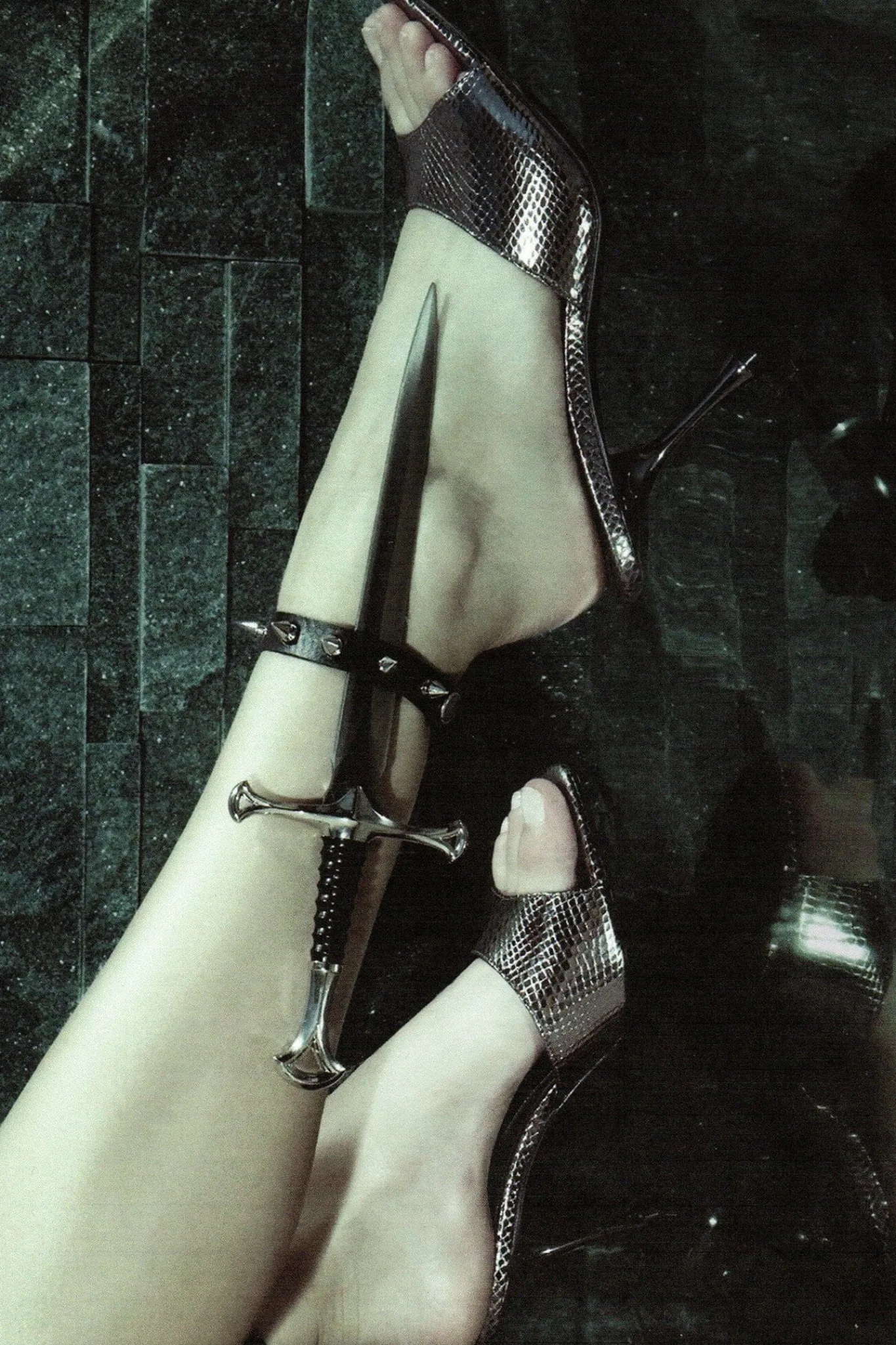 New AGENT Sandals|Heel