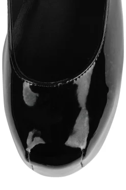 Shop APRES-12 Closed Toe