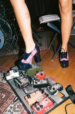 Sale BRONTE Closed Toe