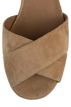 Shop DETERMINED Sandals|Platform