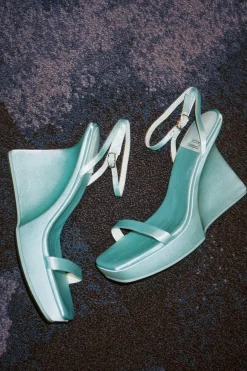 New FLAUNTING Wedge|Sandals