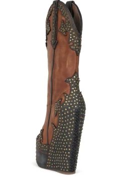 Shop GIDDY-STUD Closed Toe|Platform