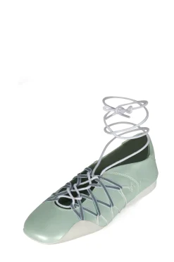 Fashion M-V-P Sneaker