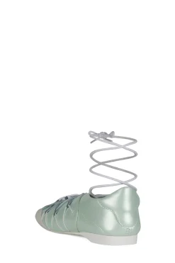 Fashion M-V-P Sneaker