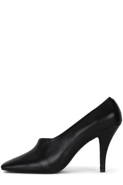 Clearance NATALYA Pumps