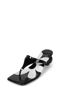 Hot SNOOKERED Sandals|Heel