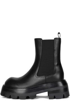 Shop SUBURBIA Closed Toe|Platform